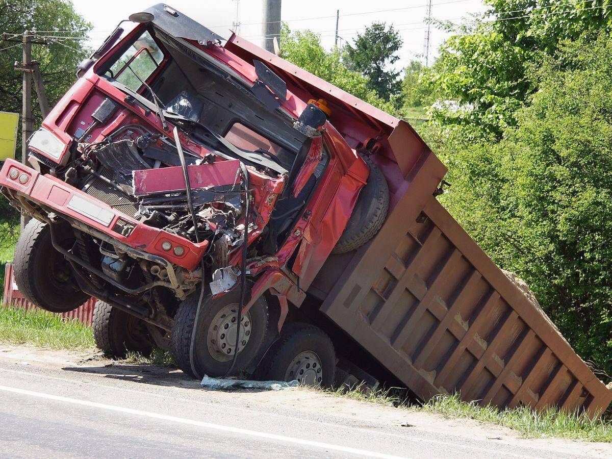 Truck Accident Lawyer in Peachtree City,